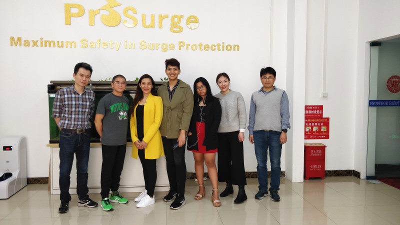 Cliente filipino visitó Prosurge en abril